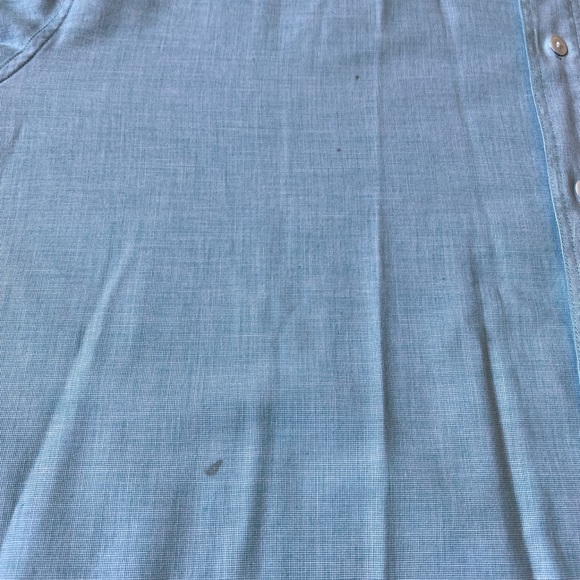 Button down - Picture 3 of 4